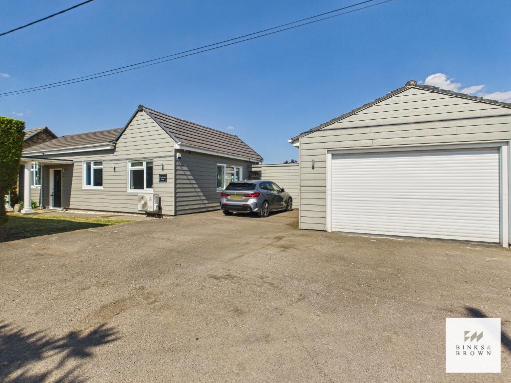 Hertford Drive, Fobbing, Essex, SS17 9HL