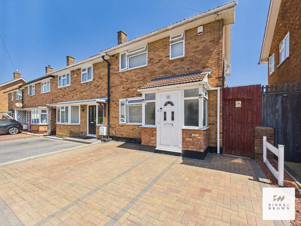 Cornwell Crescent, Stanford Le Hope, Essex, SS17 7DL