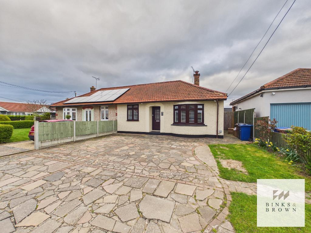 Giffords Cross Avenue, Corringham, Essex, SS17 7NQ