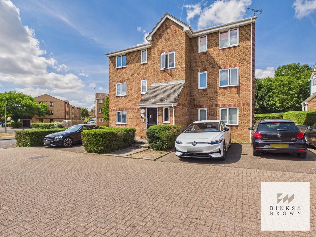 Waterville Drive, Basildon, Essex, SS16 4TZ